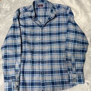 Men’s fleece long sleeve button down shirt